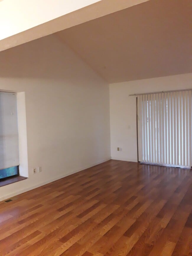 Building Photo - 2760 W 86th Ave