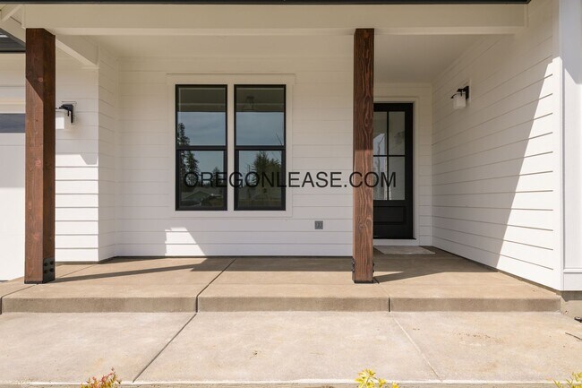 Foto del edificio - Gorgeous New Construction in Brand New Veneta Subdivision