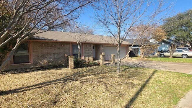 Building Photo - 13112 Lamplight Village Ave