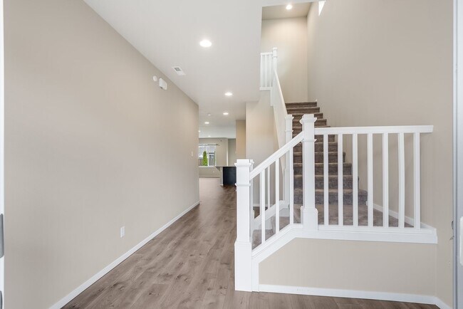 Foto del edificio - Beautiful Newer Build 5 Bed 3 Bath Beaverton Rental Home!