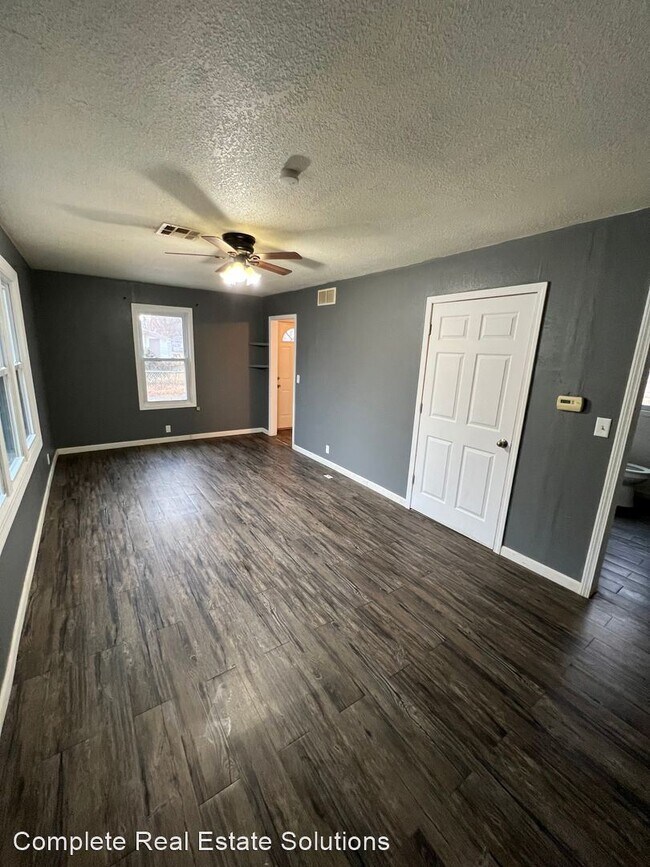 Foto del edificio - 2 br, 1 bath House - 1521 Custer St
