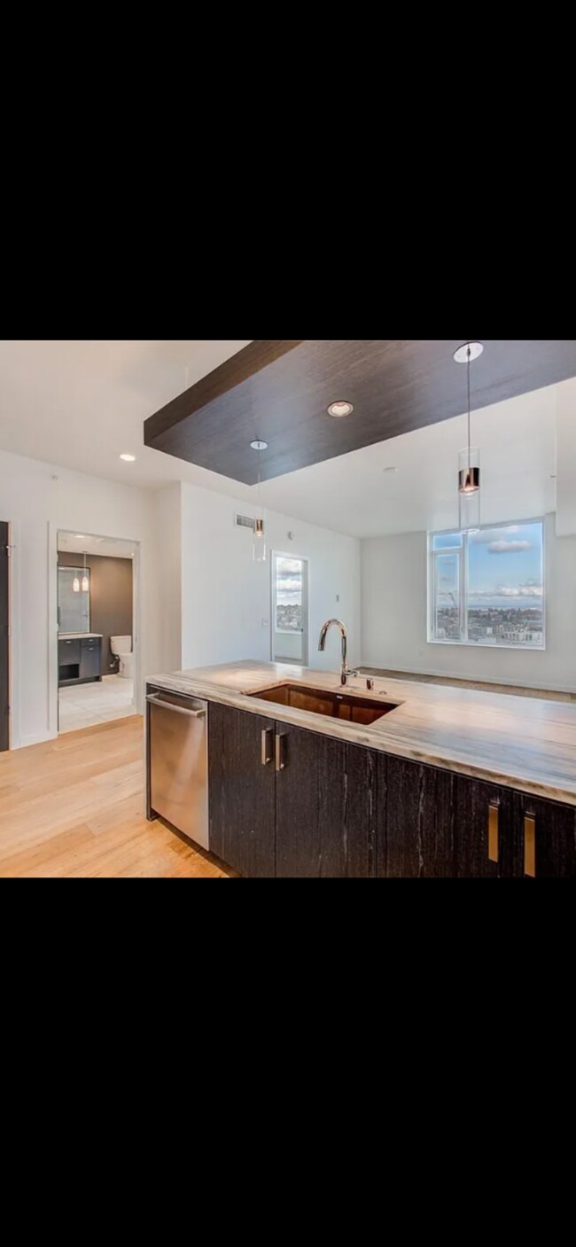 Foto del edificio - 1321 Seneca St