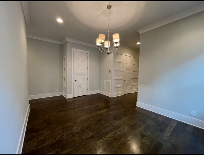 Foto del edificio - 821 Knox Ave