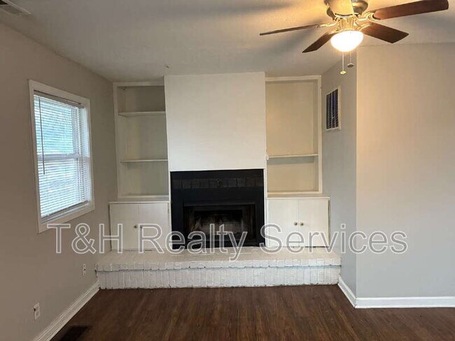 Foto del edificio - 8207 E 50th St