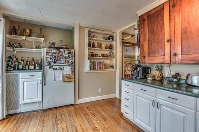 kitchen - 35 Dufton Rd