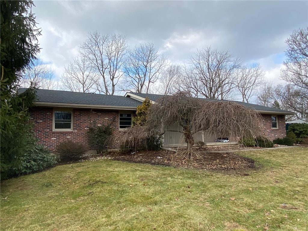 Primary Photo - 124 Robert Dr