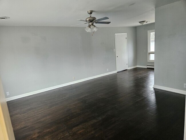 Foto del edificio - 5140 Kindred Ave