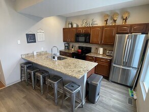 Building Photo - 94-96-96 McMillen Ave