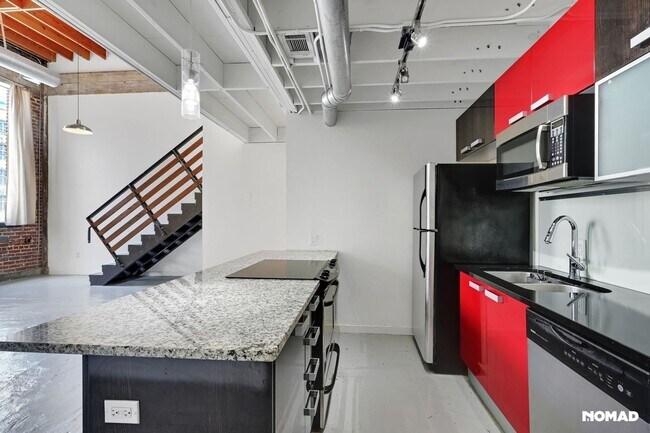 Foto del edificio - 650 Glen Iris Dr NE