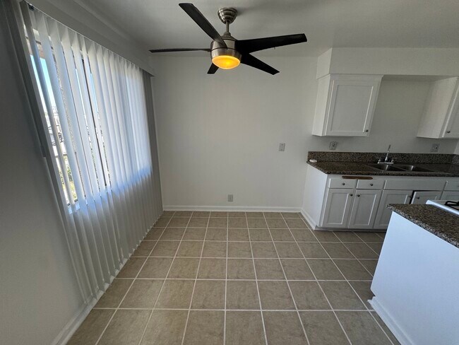Foto del edificio - 4023 W 141st St