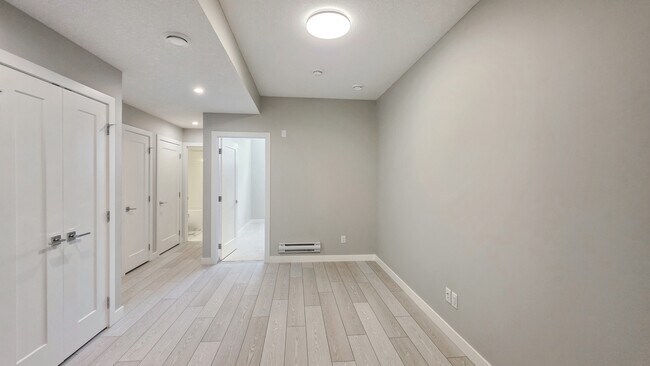 Photo du bâtiment - 10005 Huxbury Dr NE