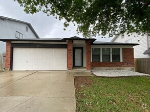 Building Photo - 4514 Stradford Pl