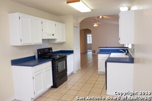 Building Photo - 9826 Meadow Br