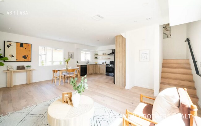 Foto del edificio - 2683 Roseview Ave