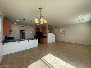 Building Photo - 10632 Summerbell St