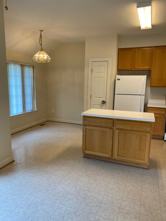 Foto del edificio - 14236 Madrigal Dr