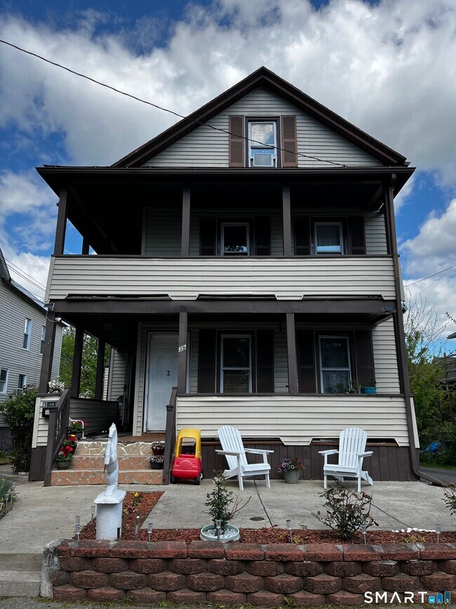 Building Photo - 39 Holmes Ave