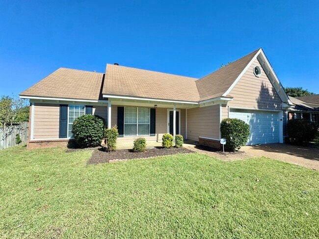 Building Photo - 55 Oak Ridge Cove
