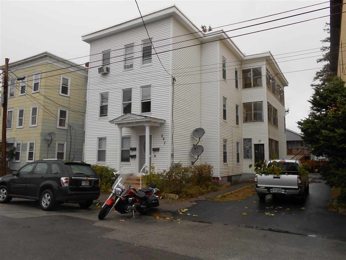 Primary Photo - 297 Bartlett St