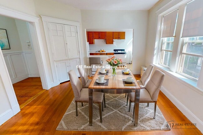 Building Photo - 1788 Beacon St