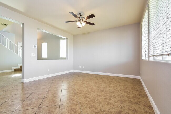 Foto del edificio - 7138 Shimmering Ave