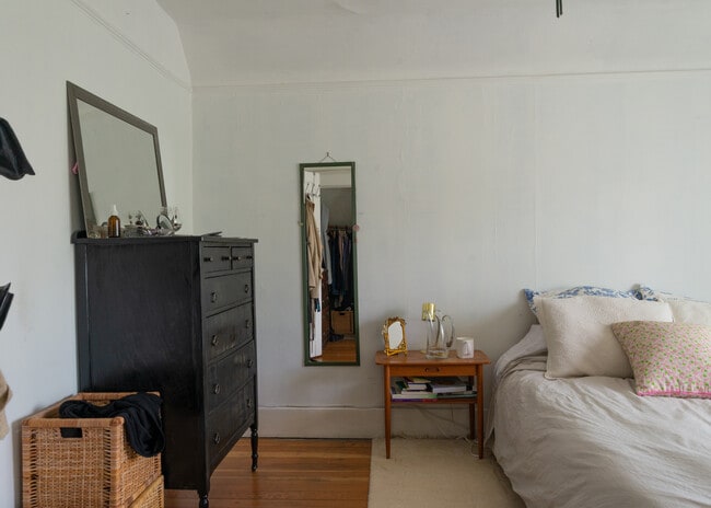 Photo du bâtiment - 1624 2nd Av E