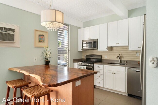 Building Photo - 75-5873-5873 Walua Rd