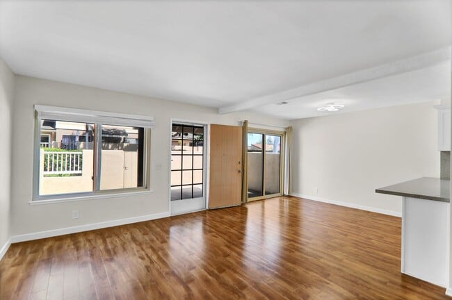 Building Photo - 19102 Sloop Cir