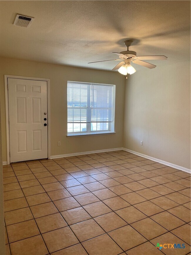 Foto del edificio - 3907 Edgefield St