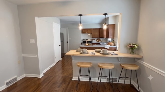 Kitchen 1 AI - 170 N. Rose Blvd