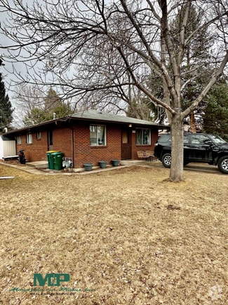 Building Photo - 1112 Cypress Dr