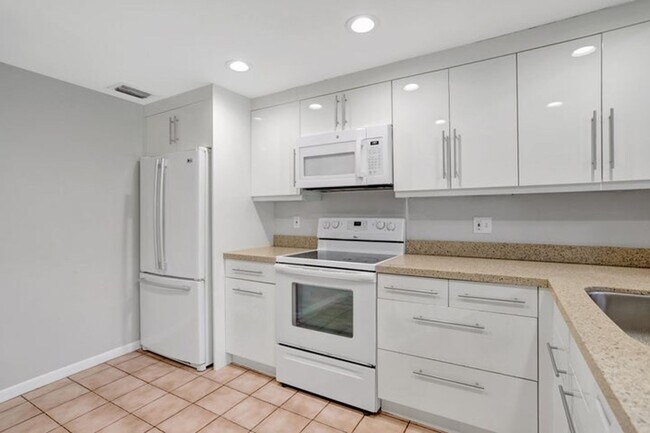 Building Photo - 22312 Whistling Pines Ln