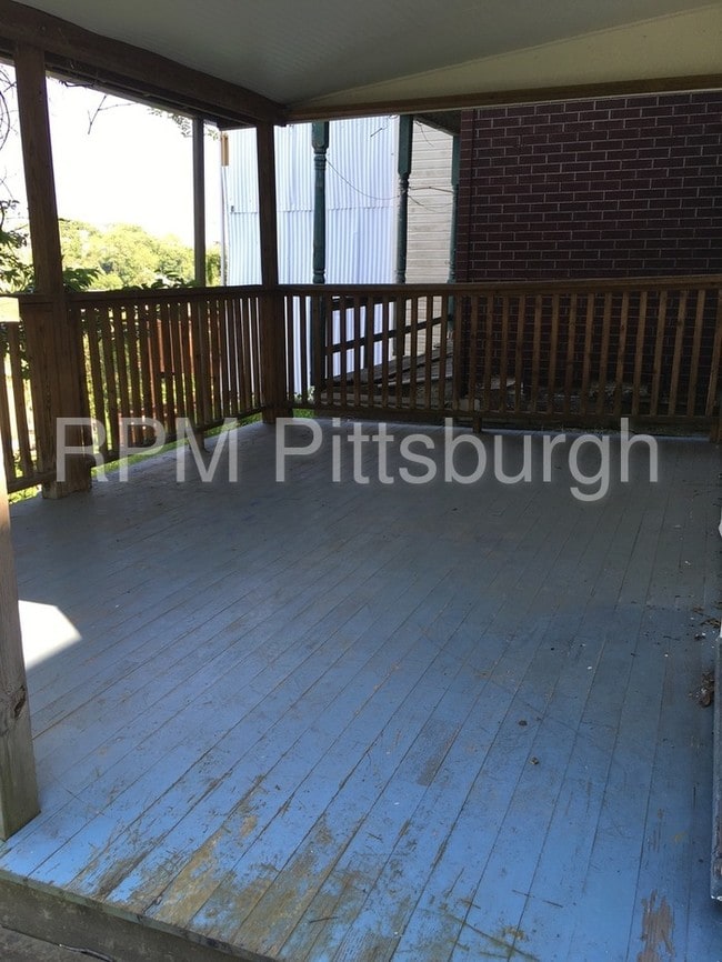 Building Photo - 1108 Oswin St