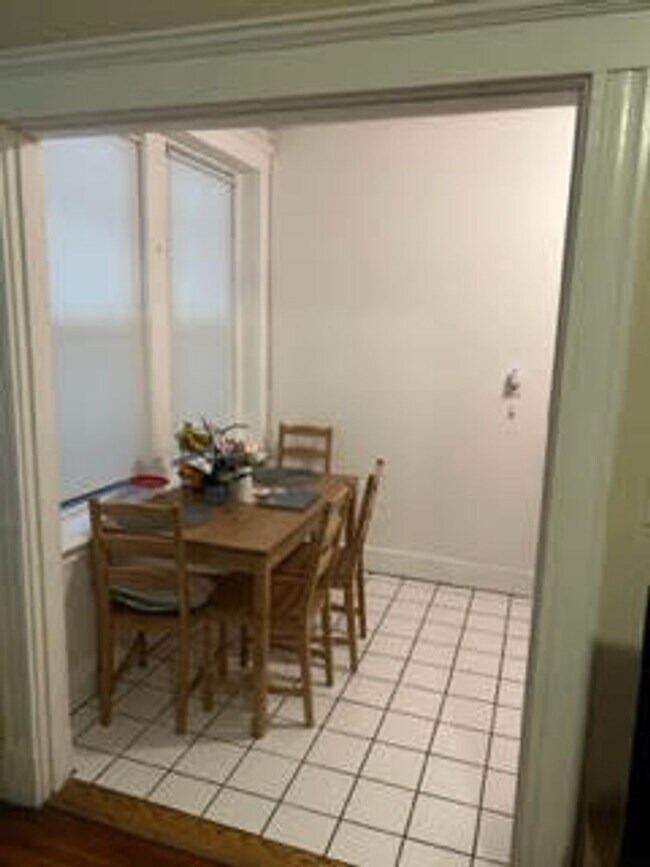 Building Photo - Great 1 bed Apt in the heart of Allston