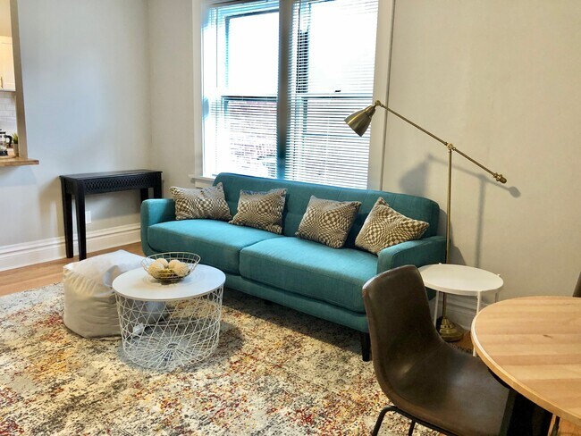 Foto del edificio - 4547 Flora Ave