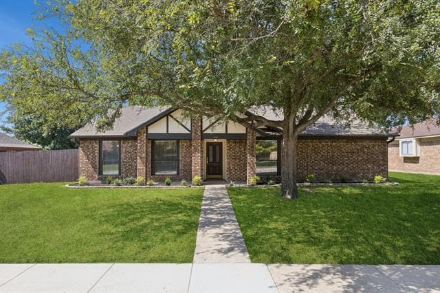Primary Photo - 916 Baxter Dr