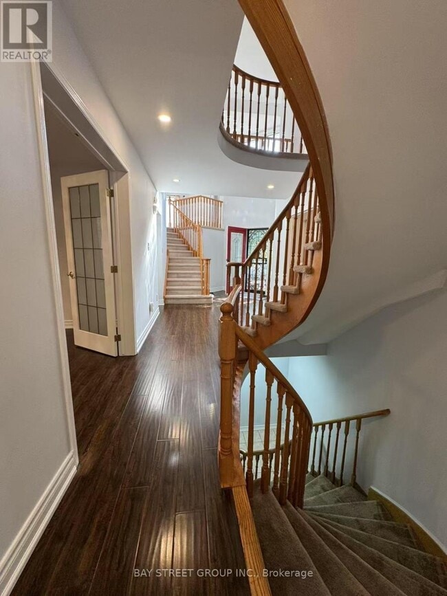 Building Photo - 4131 Colonial Dr
