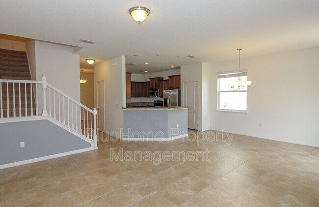 Building Photo - 1413 Scarlet Oak Loop