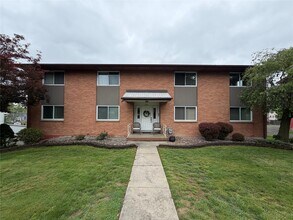 Building Photo - 3105 Burris Rd