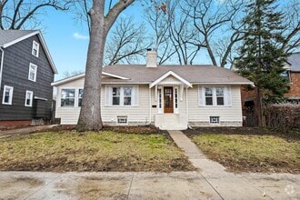 Building Photo - 5 Fairwood Blvd
