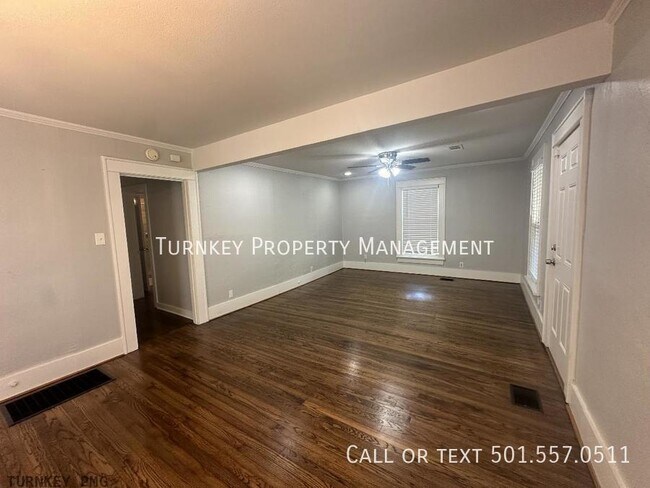 Foto del edificio - Desired 3 bed 2 bath in the Heights!