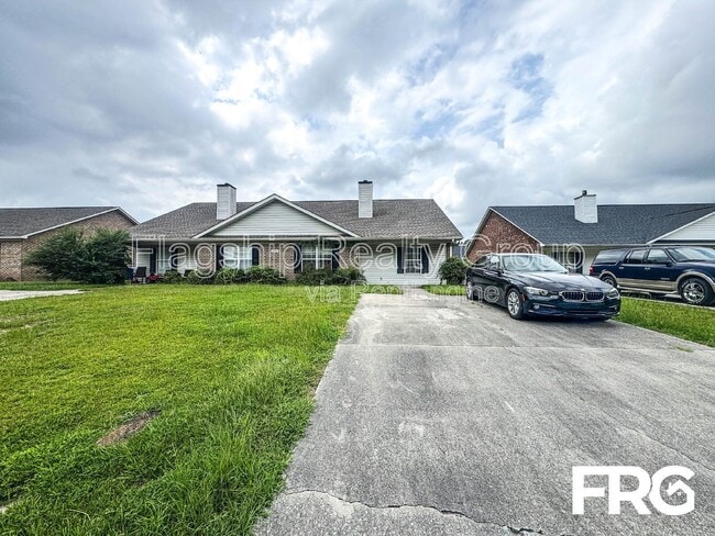 Building Photo - 3311 Moseley Dr
