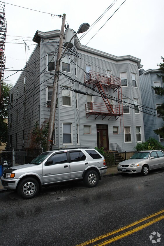 Foto del edificio - 10 Radford St
