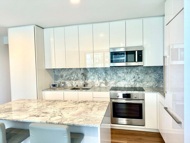 Foto del edificio - Aalii at Ward Village - High Floor One Bedroom, One Bath, One Assigned Parking