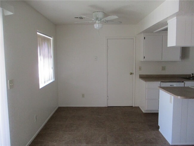 Building Photo - 5090 La Calzada Rd