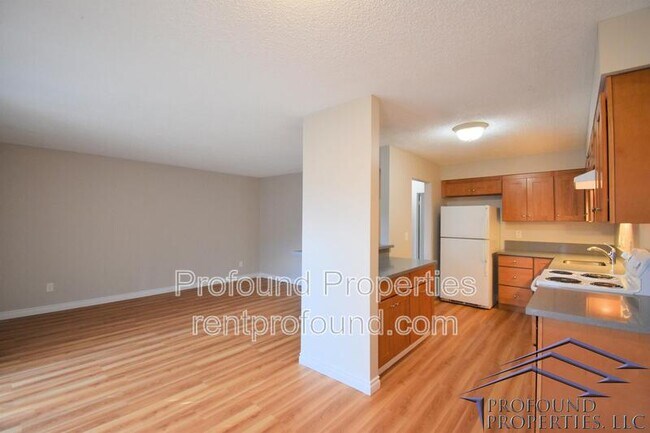Foto del edificio - 8745 SW Beaverton Hillsdale Hwy