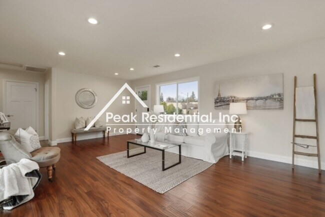 Foto del edificio - Updated 3bd/2ba Arden Area Home with Detac...