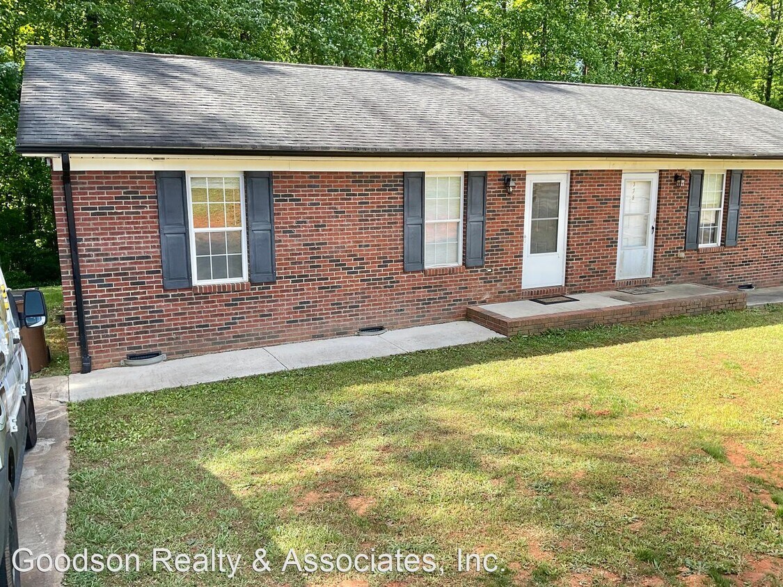 2 br, 1 bath House 376 TURNER STREET House Rental in Lincolnton, NC