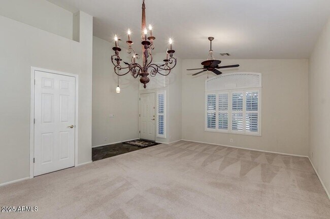 Building Photo - 3531 S Barberry Pl