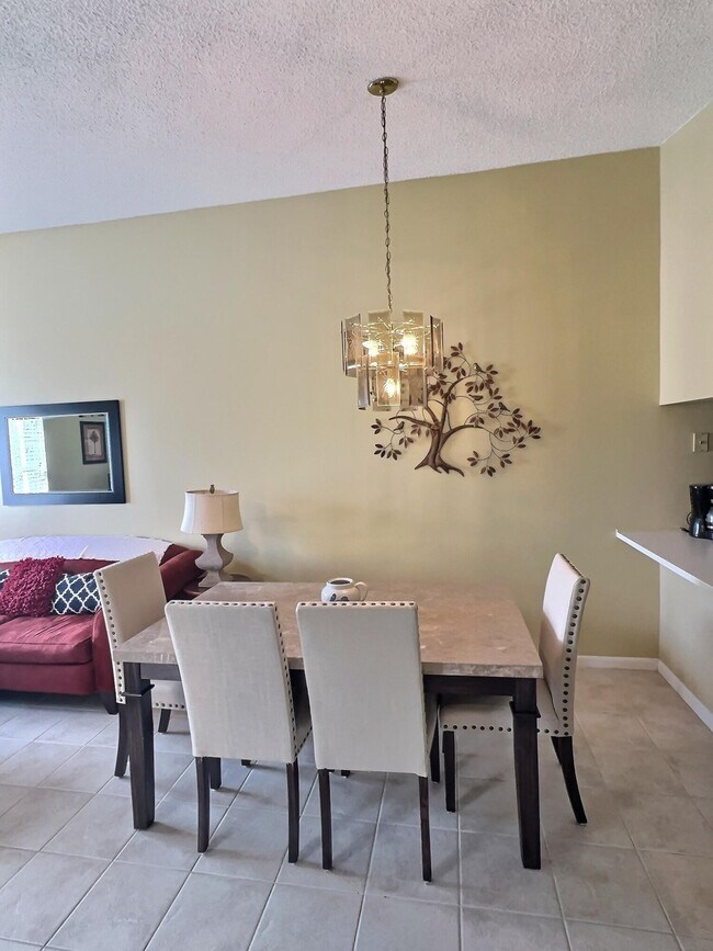 Foto del edificio - 117 Waterside Dr